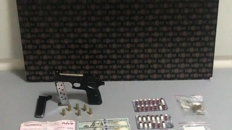 Suç örgütünün firari şüphelisi silah ve uyuşturucuyla yakalandı