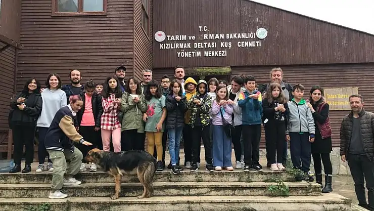 Öğrenciler deltada kuş gözlemledi