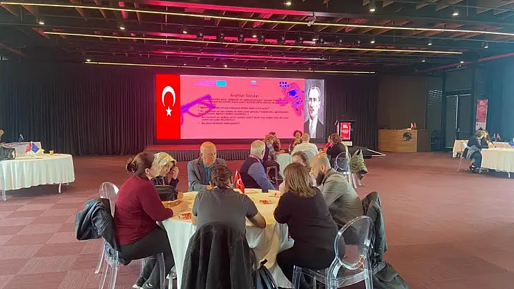 Türkiye'de eğitim sisteminin güncel ve acil sorunlarına çözüm aradılar