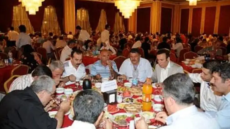 Başkan Genç'ten personeline iftar