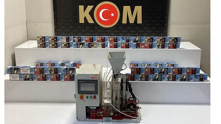 Samsun'da bir evde sigara doldurma makinesi ve 10 bin 600 makaron ele geçirildi
