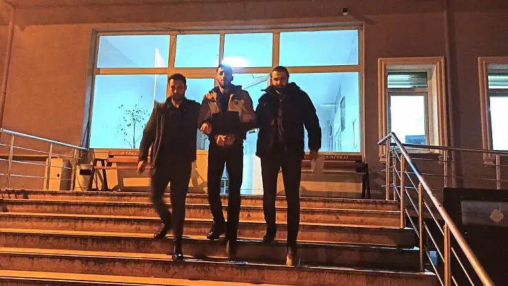 Bıçaklı kavga şüphelisi yakalandı