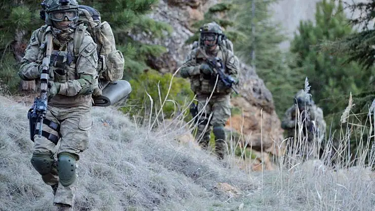 Teröristlere rahat nefes almak yok! 12 PKK'lı daha etkisiz halde