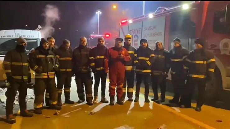 Samsun ekipleri Kahramanmaraş'ta can kurtarıyor, yara sarıyor
