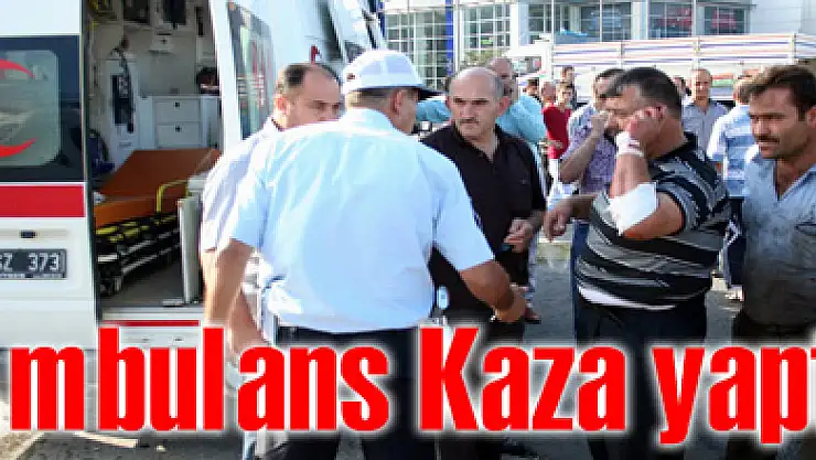 Ambulans Kamyonete Çarptı