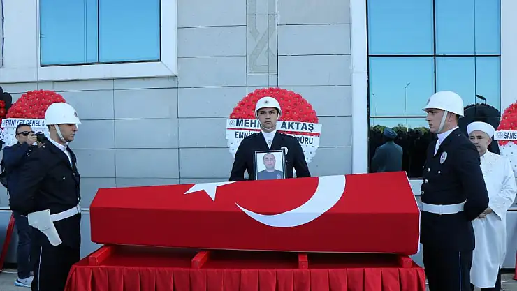  Samsun'da şehit polis için tören 
