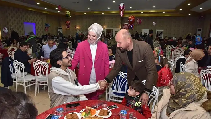 Tekkeköy Belediyesi afetzede aileleri iftarda buluşturdu