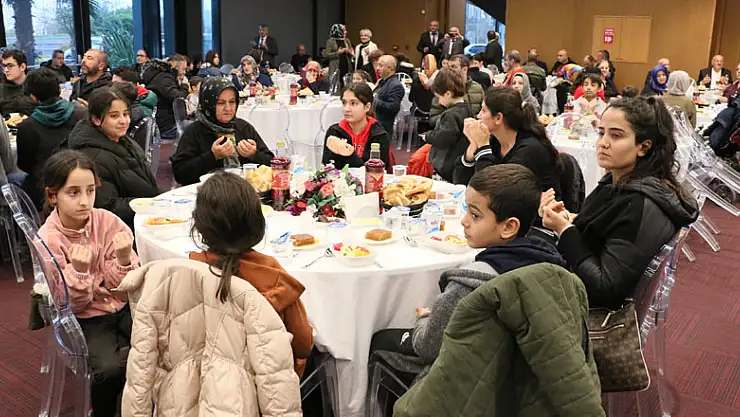 Samsun'da depremzedeler için iftar programı