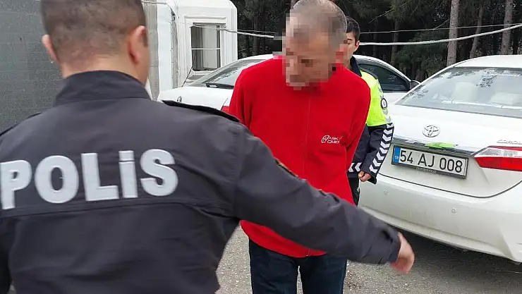 Karısını bıçakla ağır yaralayan koca tutuklandı