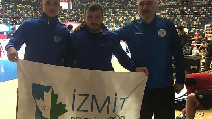 güreşçiden çeyrek final başarısı