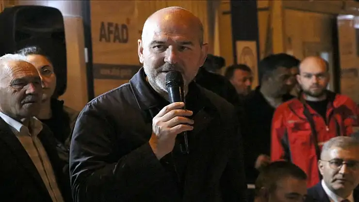 Soylu: İskenderun'da acil yıkılması gereken ve enkaz olan binaların yüzde 65'ini kaldırdık