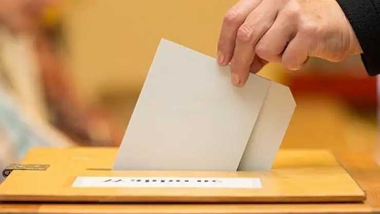 AK Parti'de 16 kabine üyesi milletvekili aday oldu