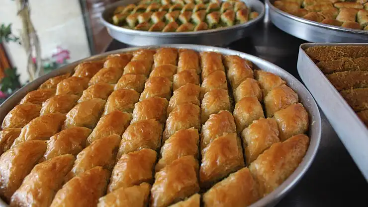 Beslenme uzmanı uyardı, haftada iki porsiyondan fazla tatlı tüketilmemeli