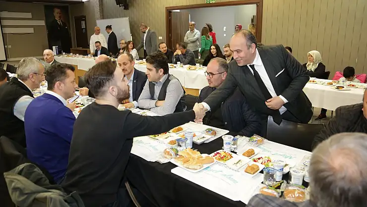 İftar ve seminer bir arada