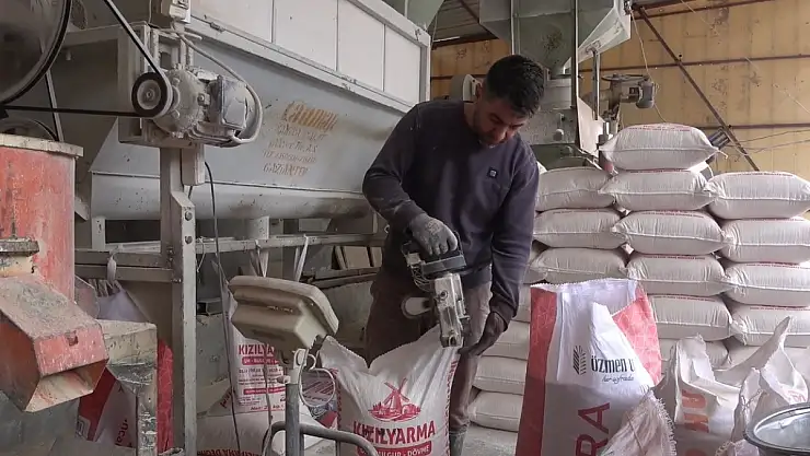 Değirmenini ambara taşıdı, un ve bulgur üretimine geçti