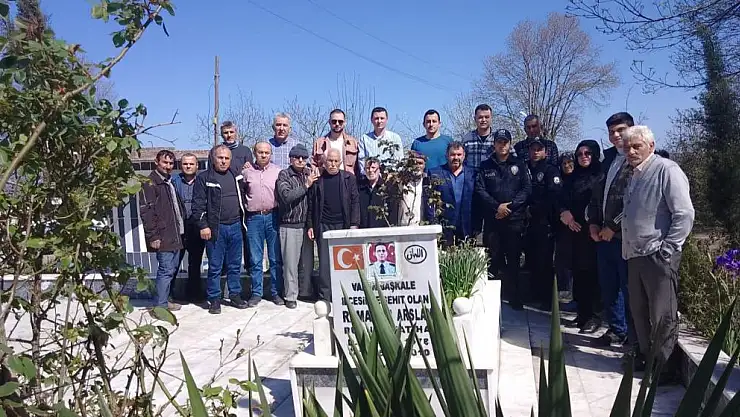 Şehit polis kabri başında anıldı