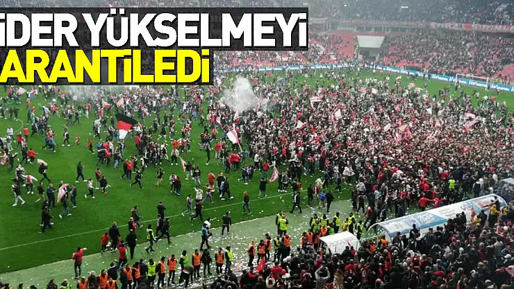 Samsunspor, Süper Lig'e lider yükselmeyi garantiledi