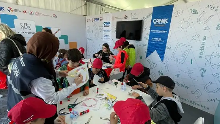 Canik, TEKNOFEST'e gençlerin odak noktası oldu