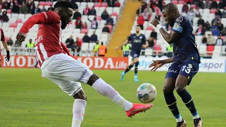 Fenerbahçe Sivas'ta istediğini aldı