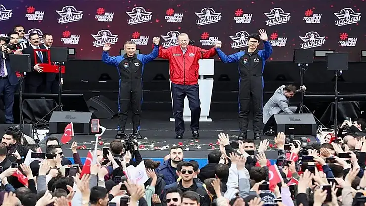 Cumhurbaşkanı Erdoğan Türkiye'nin ilk uzay yolcularını açıkladı