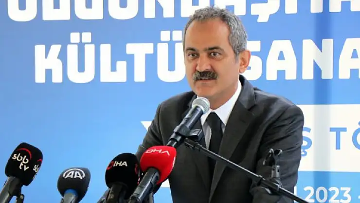 Bakan Mahmut Özer: 'Kadınların okullaşma oranı erkekleri geçti'