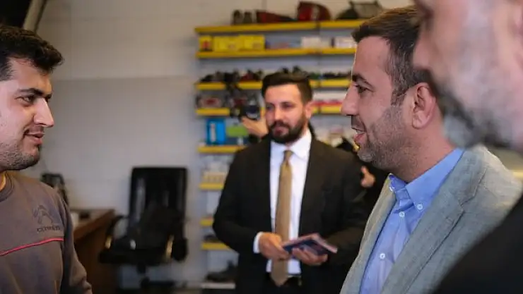 AK Parti İstanbul Milletvekili adayı Ramazan Arkan 1 Mayıs'ta İşçiler ile buluştu