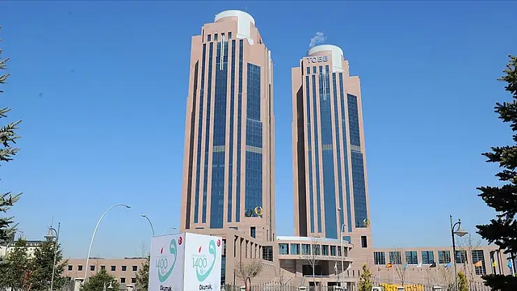 TOBB'un nisanda onayladığı sanayi kapasite raporu sayısı yıllık bazda yüzde 22,5 azaldı