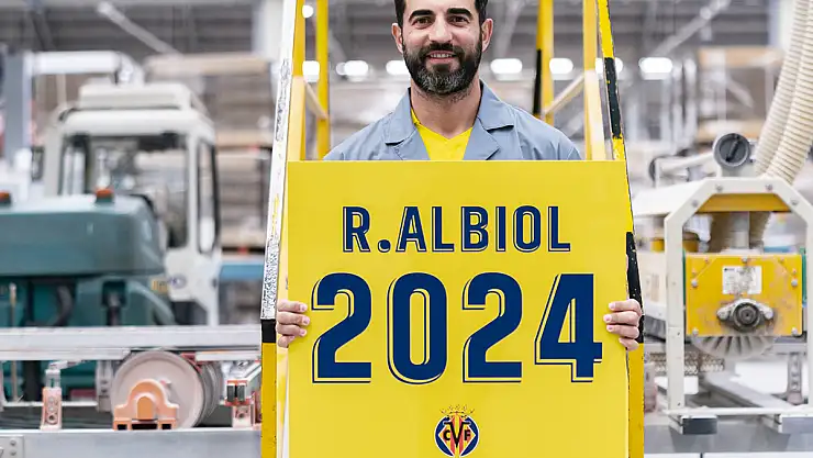 Villarreal, Raul Albiol'un sözleşmesini 1 yıl uzattı
