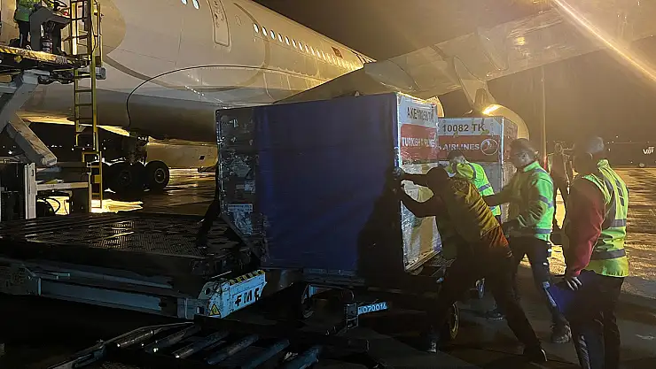 Yurt dışında kullanılan oylar Türkiye'ye getirilmeye başlandı