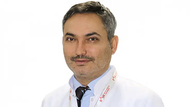 Uzmanından uyarı: 'Her karın ağrısı ameliyatlık değil'