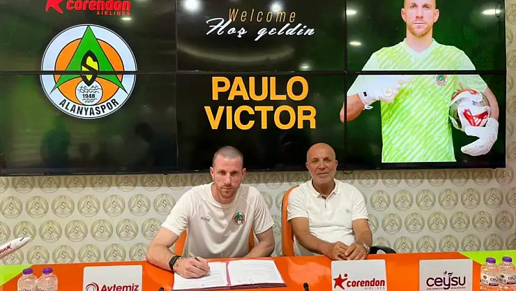 Alanyaspor'dan imza töreni