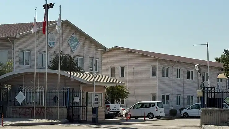 Amir işçiyi ayağından vurdu