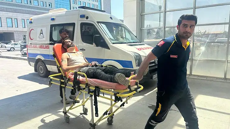 Asansör boşluğuna düşen işçi yaralandı