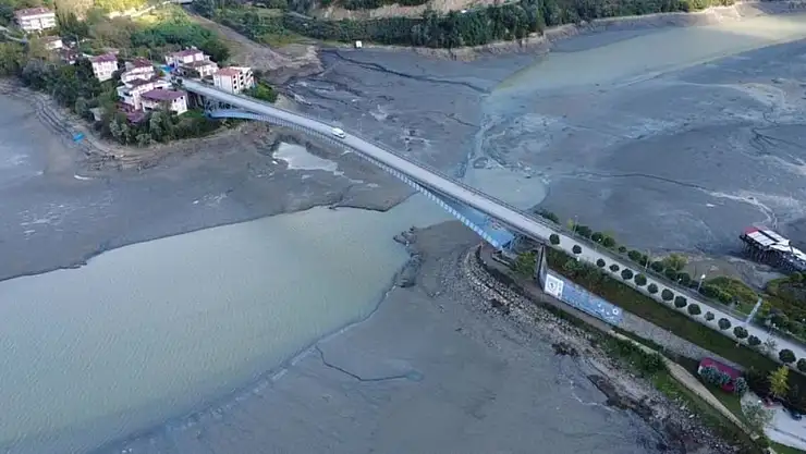 Ayvacık Kaymakamlığı'ndan Baraj Uyarısı