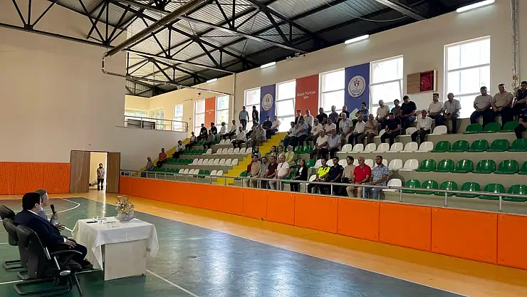 Ayvacık'ta 'Bağımlılıkla Mücadele' Konferansı Düzenlendi