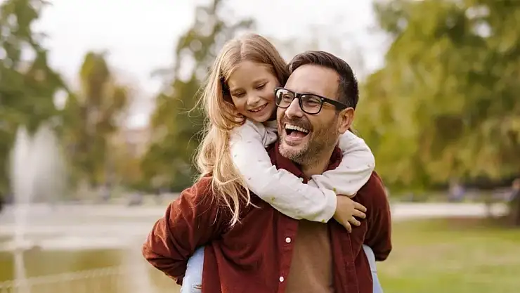 Babaların Kalbine Dokunan Sözler: 2025 Babalar Günü İçin En Duygusal Mesajlar Burada!