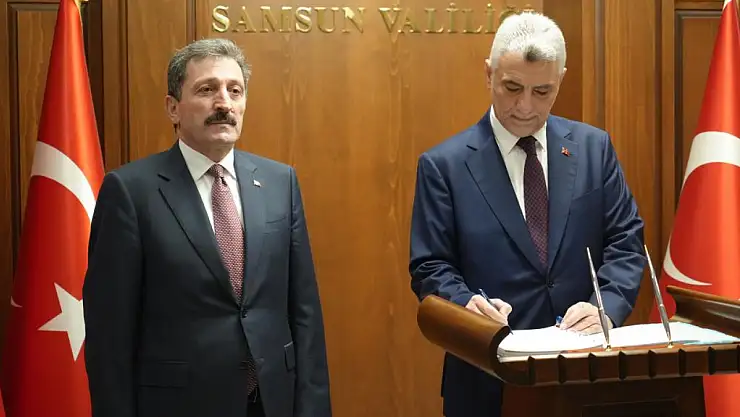 Bakan Bolat Samsun Valiliği'nde