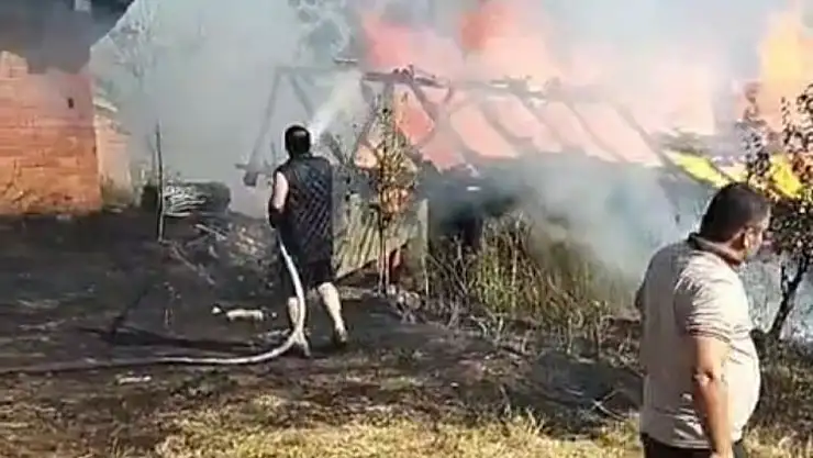 Bartın'da samanlıkta çıkan yangın kısas sürede söndürüldü
