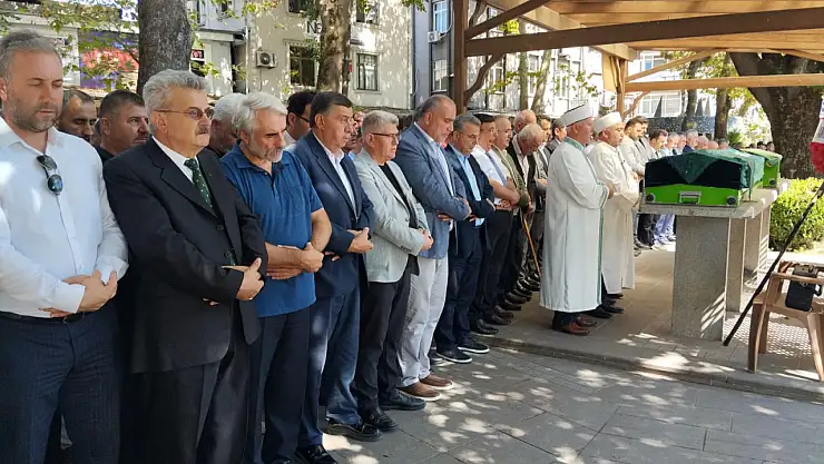 Başkan Doğan'ın kayınvalidesi defnedildi