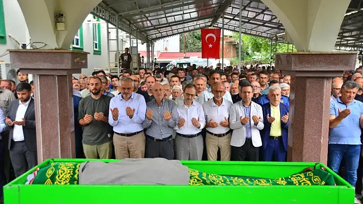 Başkan Kul, kardeşini toprağa verdi