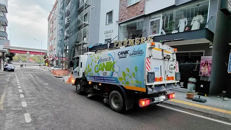 Başkan Sandıkçı: 'Yaşanabilir geleceğin anahtarı temiz çevredir'