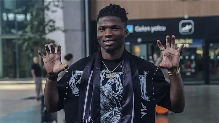 Beşiktaş, El Bilal Toure'nin geçici transferi için görüşmelere başlandığını açıkladı