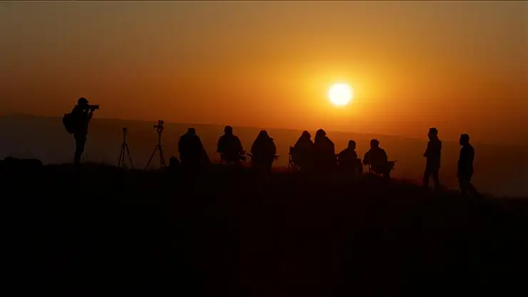 Bingöl'de güneşi izlemek isteyenler Şerafettin Dağları'na çıkıyor