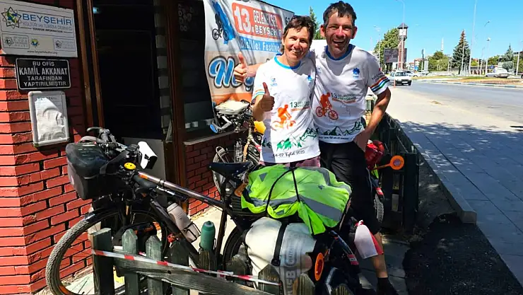 Bisiklet tutkunu çiftler