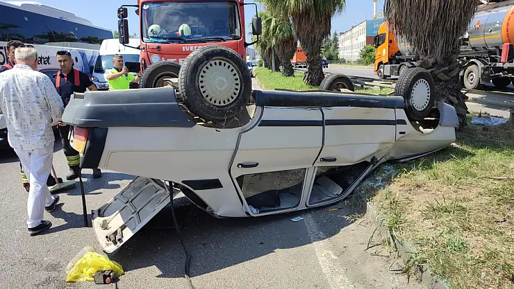 Çarşamba'da Tır ile Otomobil Çarpıştı