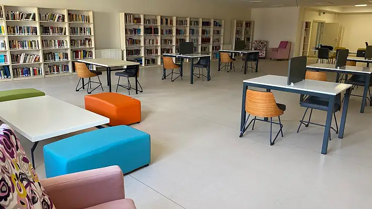 Çarşamba İTB Kütüphanesine Dokunuş