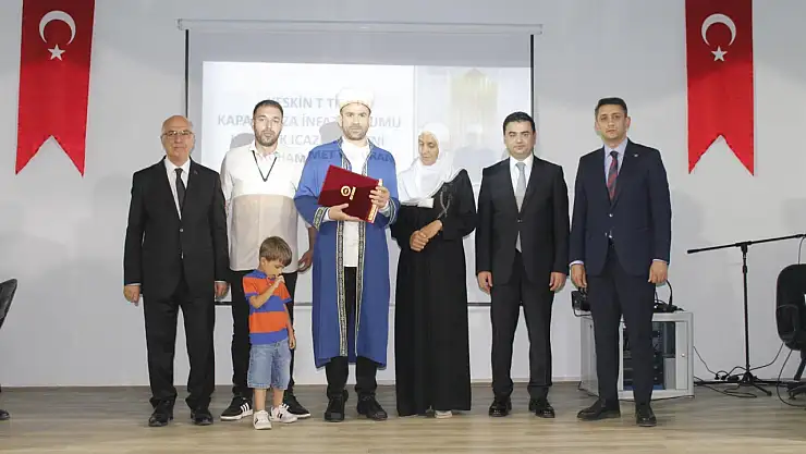 Ceza evinde 12 ayda hafız oldu