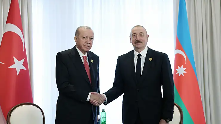 Cumhurbaşkanı Erdoğan, Azerbaycan Cumhurbaşkanı Aliyev ile bir araya geldi