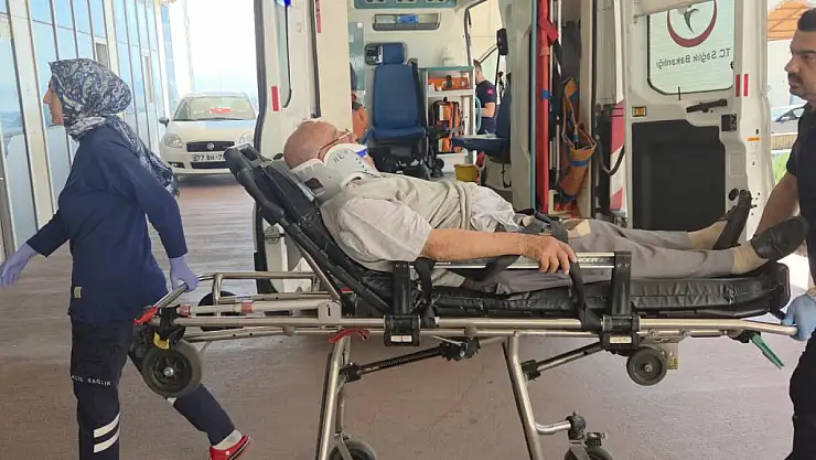 Direksiyon başında fenalaşan sürücü çarpa, çarpa durabilirim