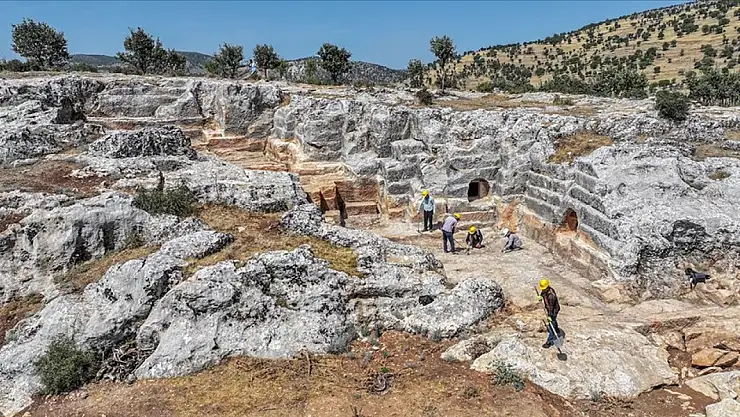 Diyarbakır'da 112 mezar bulundu